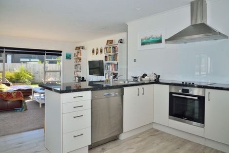 Photo of property in 30 Hamilton Drive, Wainui, Gisborne, 4010