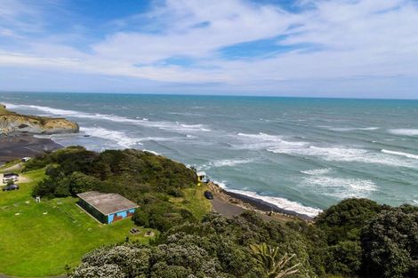 Photo of property in 97 Mowhanau Drive, Kai Iwi, Whanganui, 4574