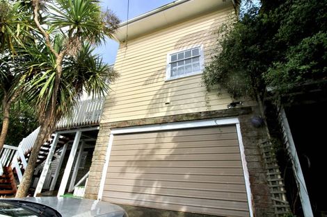 Photo of property in 13 David Crescent, Karori, Wellington, 6012