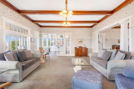 Photo of property in 44 College Street, College Estate, Whanganui, 4500