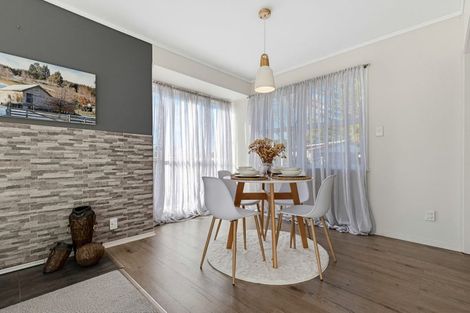 Photo of property in 38 Sunvue Road, Glen Eden, Auckland, 0602