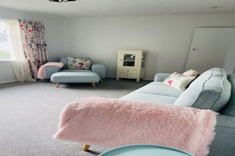 Photo of property in 9 Miles Place, Awapuni, Palmerston North, 4412