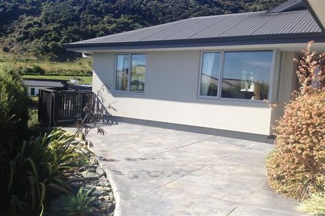 Photo of property in 13 Springlea Heights, Atawhai, Nelson, 7010