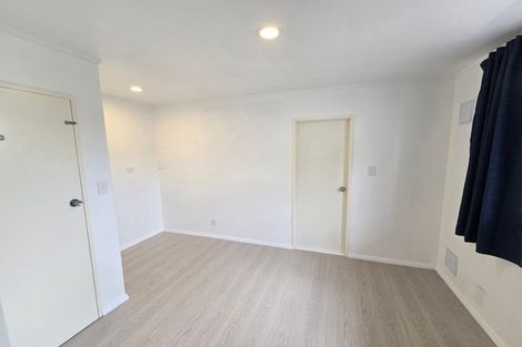 Photo of property in 4 Kiwi Road, Raumati Beach, Paraparaumu, 5032