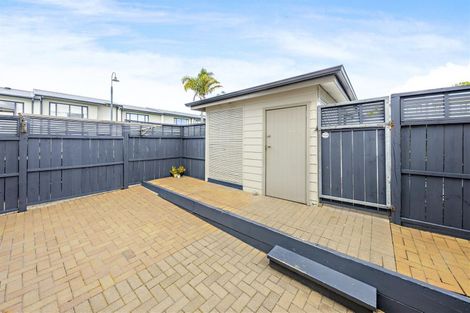 Photo of property in 40/2 Armoy Drive, East Tamaki, Auckland, 2016