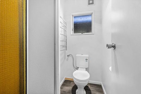 Photo of property in 5a Oak Avenue, Paremata, Porirua, 5024