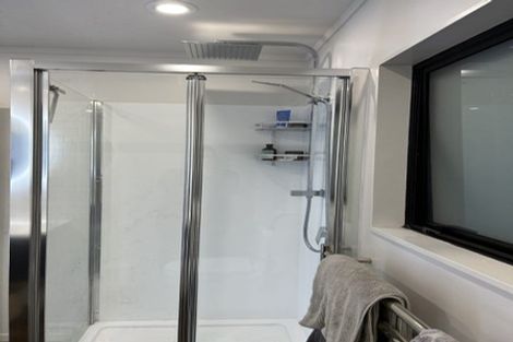 Photo of property in 8 Countess Close, Maupuia, Wellington, 6022