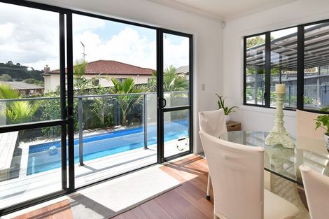 Photo of property in 11 Cuthill Close, Albany, Auckland, 0632