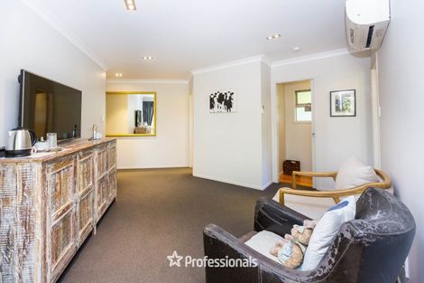 Photo of property in 39 Sylvan Way, Silverstream, Upper Hutt, 5019