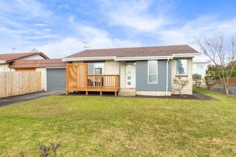 Photo of property in 1/558 Swanson Road, Ranui, Auckland, 0612