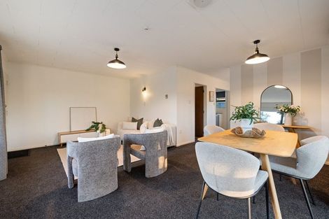 Photo of property in 32 Redwood Grove, Hokowhitu, Palmerston North, 4410