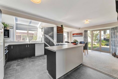 Photo of property in 238 Huatoki Street, Upper Vogeltown, New Plymouth, 4310