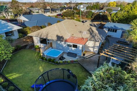 Photo of property in 1 Cunliffe Road, Redwood, Christchurch, 8051