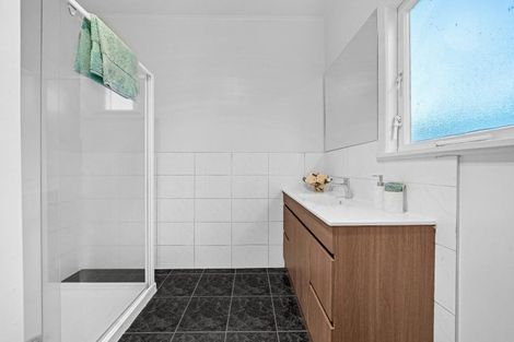 Photo of property in 4029 Great North Road, Glen Eden, Auckland, 0602