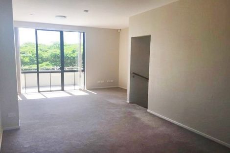 Photo of property in 4 Opito Way, East Tamaki, Auckland, 2013