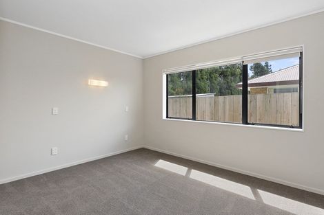 Photo of property in 32 Hastings Place, Hamilton Lake, Hamilton, 3204