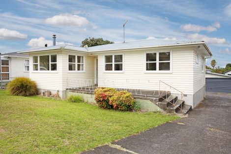 Photo of property in 9 Mcquarrie Avenue, Wattle Downs, Auckland, 2103