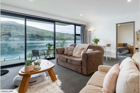 Photo of property in La Residence Du Lac, 26/527 Frankton Road, Queenstown, 9300