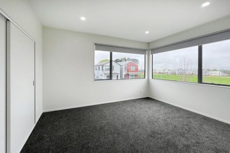 Photo of property in 16 Yellow Pear Lane, Karaka, 2578