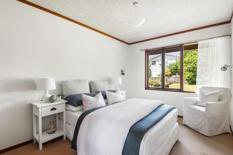 Photo of property in 4 Terrylyn Drive, Hillcrest, Auckland, 0627