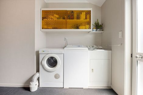 Photo of property in 50 Catalina Drive, Melville, Hamilton, 3206