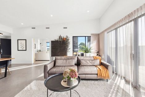 Photo of property in 77 Vogel Street, Cambridge, 3434