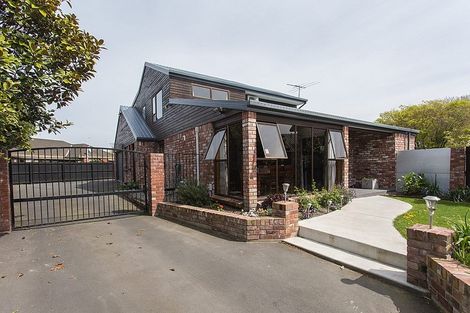 Photo of property in 59 Westgrove Avenue, Avonhead, Christchurch, 8042
