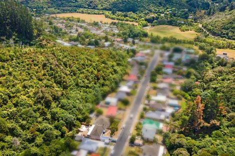 Photo of property in 30 Sunny Grove, Wainuiomata, Lower Hutt, 5014