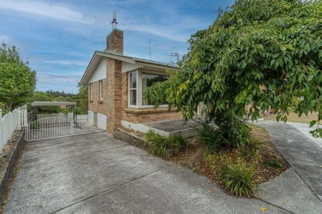 Photo of property in 35 Forest Lake Road, Forest Lake, Hamilton, 3200