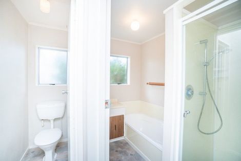 Photo of property in 25a Rosedale Crescent, Cloverlea, Palmerston North, 4412