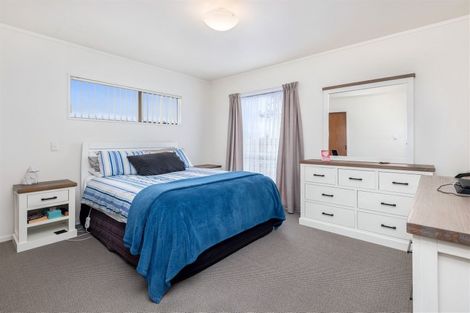 Photo of property in 25 Jandell Crescent, Bucklands Beach, Auckland, 2014