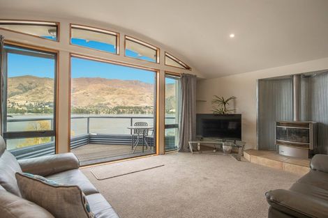 Photo of property in 141 Lakeside Road, Wanaka, 9305