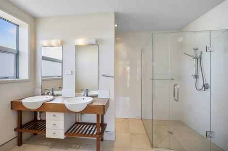 Photo of property in Quarterdeck, 6/4 Buller Street, New Plymouth, 4310