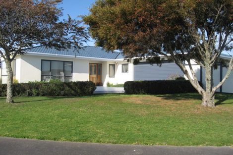 Photo of property in 1 Warwick Place, Springvale, Whanganui, 4501