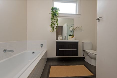 Photo of property in 29 Miro Street, Takaro, Palmerston North, 4410