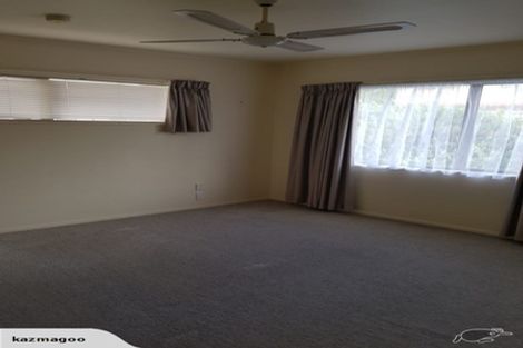 Photo of property in 24/24 Eastglen Road, Glen Eden, Auckland, 0602