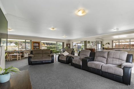 Photo of property in 30 Godley Street, Halcombe, Feilding, 4779