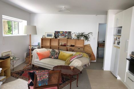 Photo of property in 54b Birkdale Road, Birkdale, Auckland, 0626