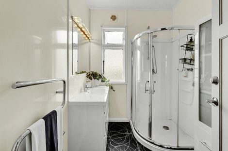 Photo of property in 39 Brown Street, Inglewood, 4330