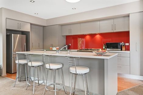 Photo of property in 10 Sunhaven Place, Huntsbury, Christchurch, 8022