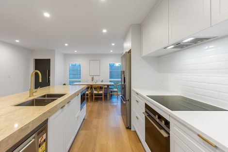 Photo of property in 69 Glenvar Ridge Road, Long Bay, Auckland, 0630