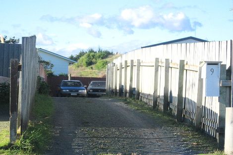 Photo of property in 9 Colenso Place, Otaki Beach, Otaki, 5512