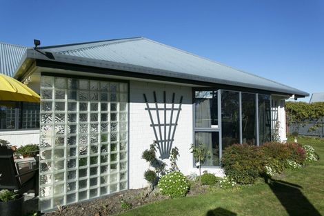 Photo of property in 21 Mona Square, Ashburton, 7700
