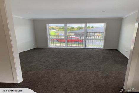 Photo of property in 23 Pakanga Grove, Pyes Pa, Tauranga, 3112