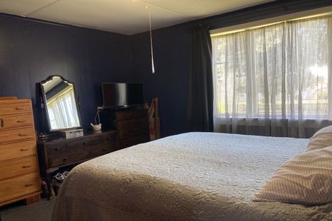 Photo of property in 89 Broadway, Waitara, 4320