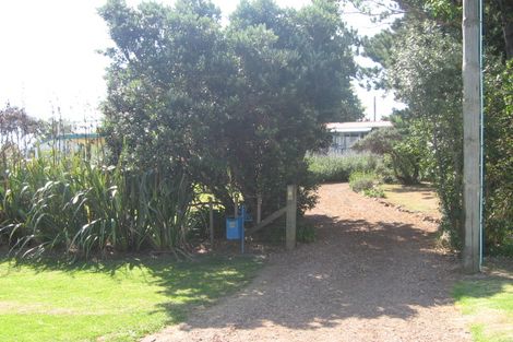 Photo of property in 8 Nikau Road, Oneroa, Waiheke Island, 1081