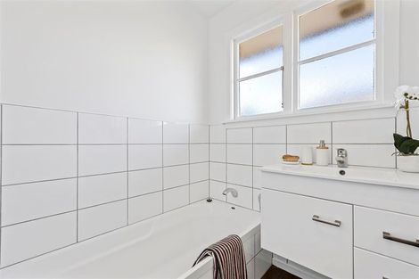 Photo of property in 60 Santa Rosa Avenue, Halswell, Christchurch, 8025