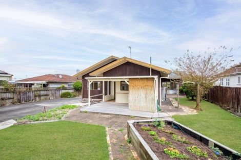 Photo of property in 98 Studholme Street, Morrinsville, 3300