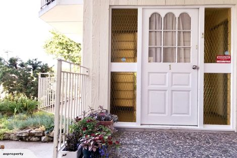 Photo of property in 1/10 Hunter Street, Hamilton Lake, Hamilton, 3204