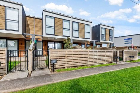 Photo of property in 3/2 Parson Lane, Papatoetoe, Auckland, 2025